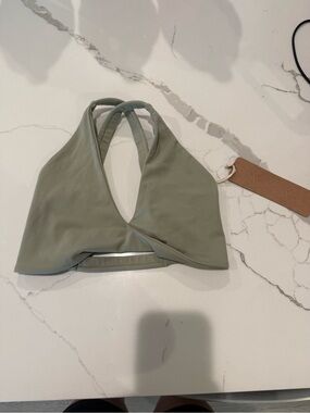 ACTA Cross-Back Sage Green Sports Bra